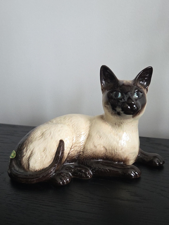 Beswick Other - Vintage Beswick England Siamese Cat Figurine - Model 1559